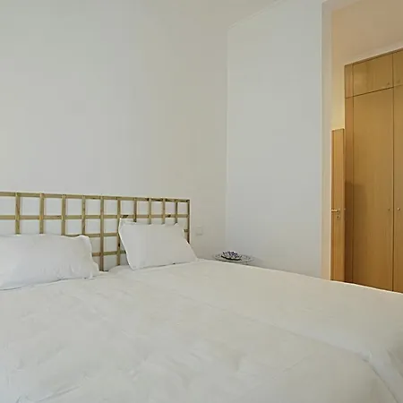Apartman Portuguese Living Moniz Central
