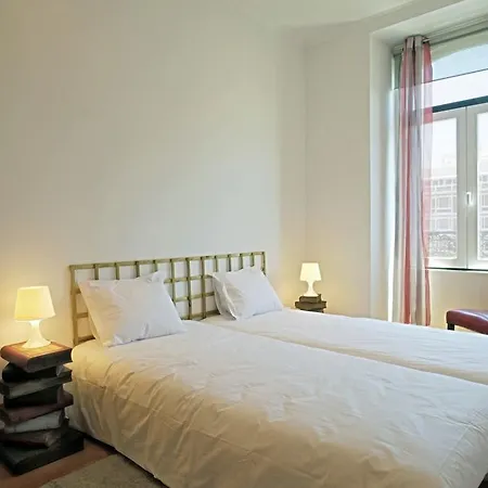 Apartman Portuguese Living Moniz Central *