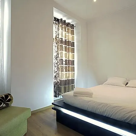 Portuguese Living Moniz Central Apartment