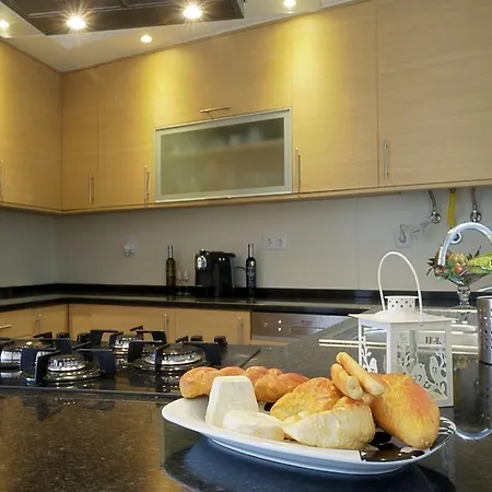 Portuguese Living Moniz Central Apartment *